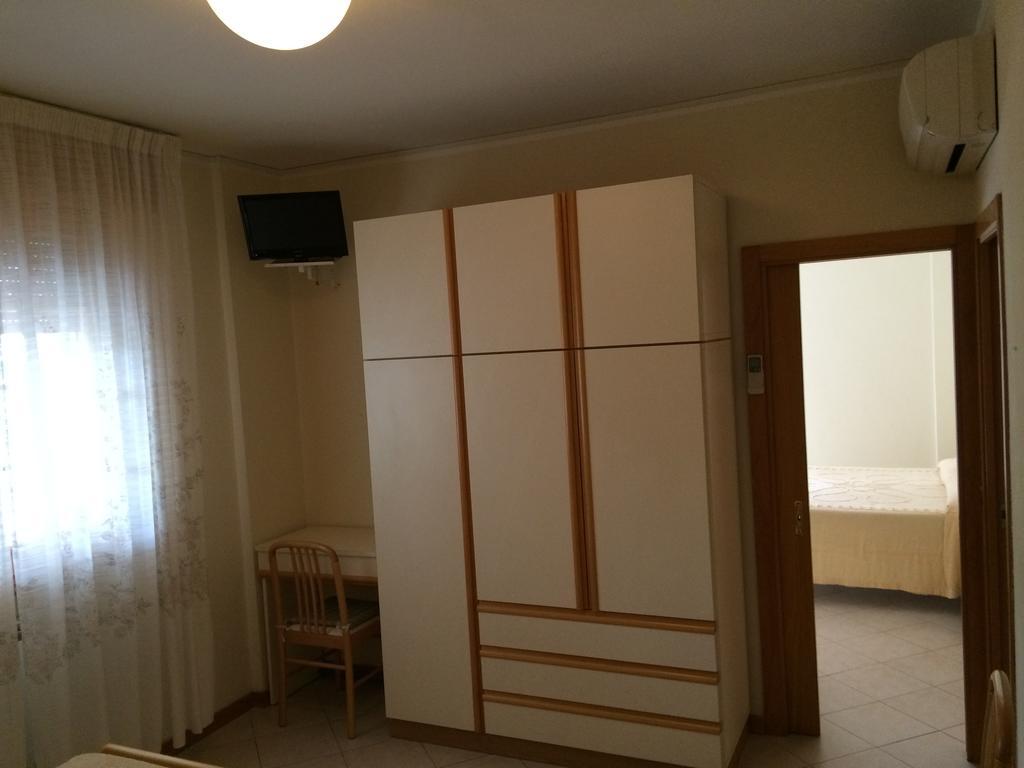 Hotel Royal Misano Adriatico Pokój zdjęcie
