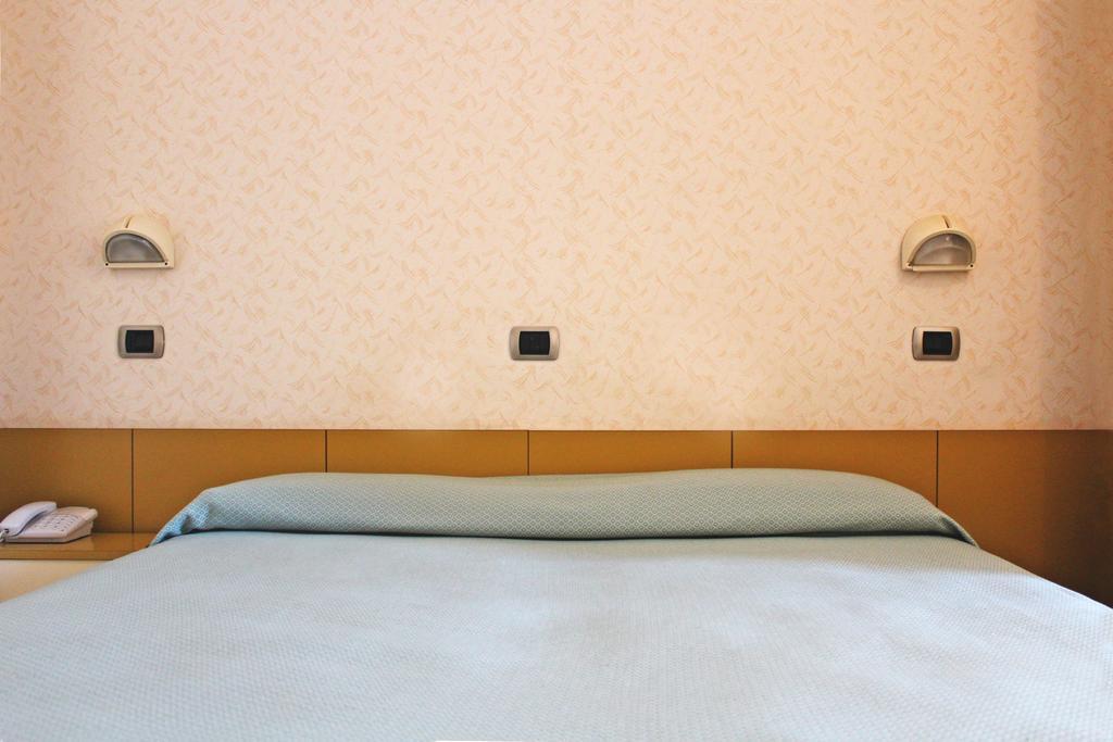 Hotel Royal Misano Adriatico Zewnętrze zdjęcie