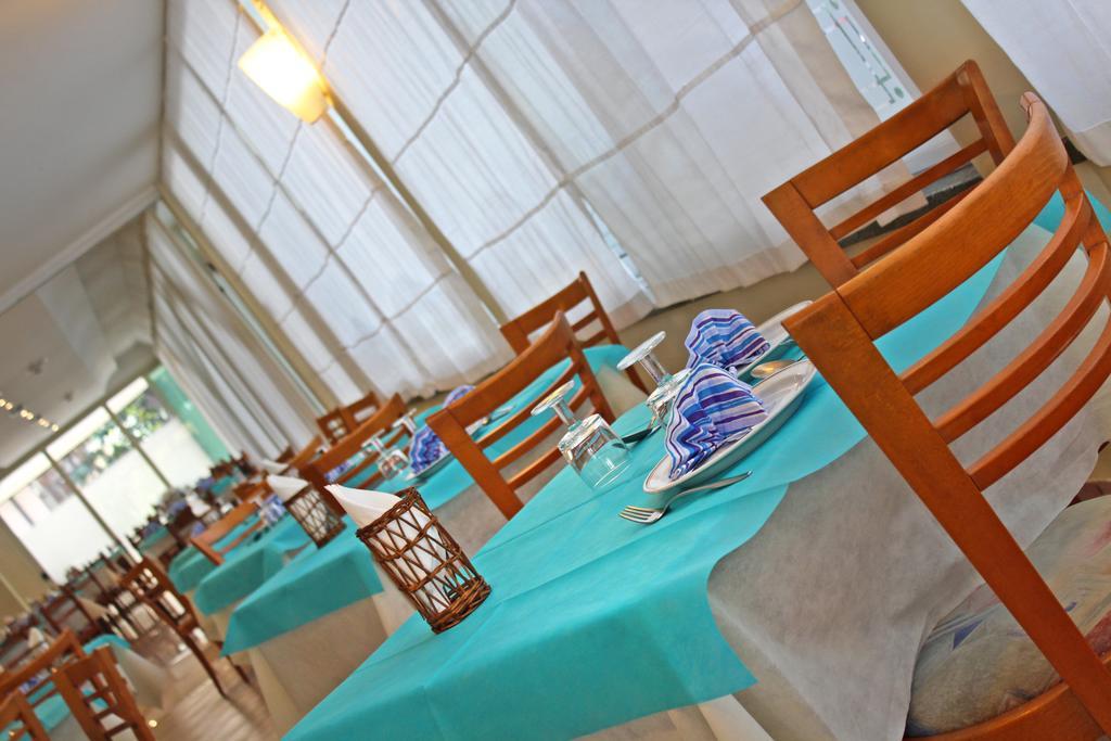 Hotel Royal Misano Adriatico Zewnętrze zdjęcie