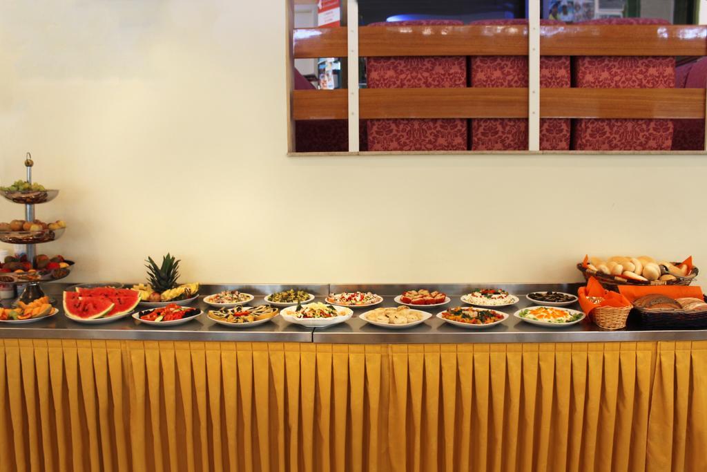 Hotel Royal Misano Adriatico Zewnętrze zdjęcie